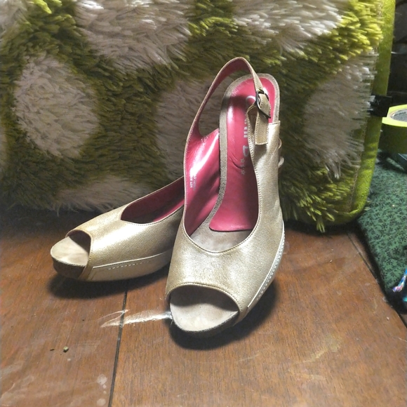 Gold slingback heels us 11 - Picture 1 of 4